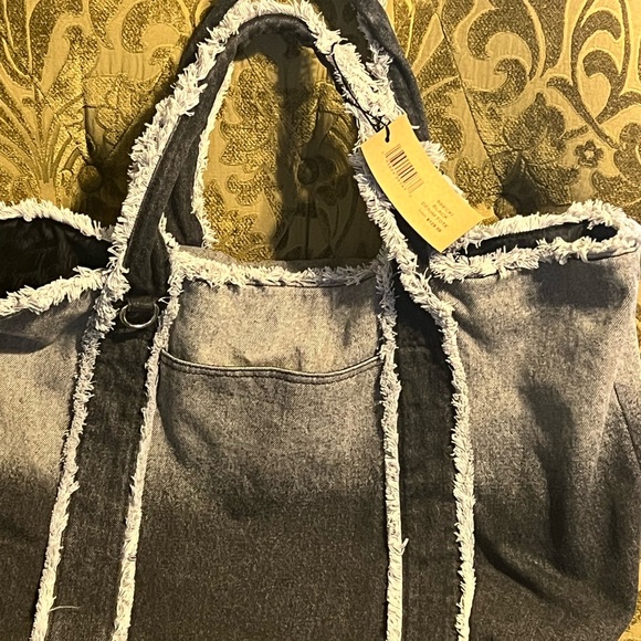 Steven Madden. New with tags - Picture 2 of 9